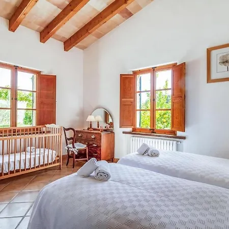 Near And Crystalline Beaches Of Cala Sant Vicenc By Renthousing Villa Pollenca