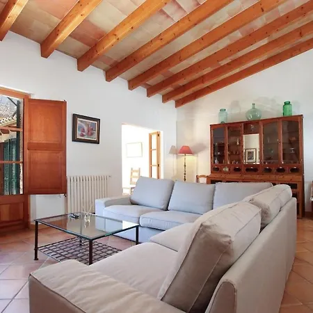 Near And Crystalline Beaches Of Cala Sant Vicenc By Renthousing Villa *